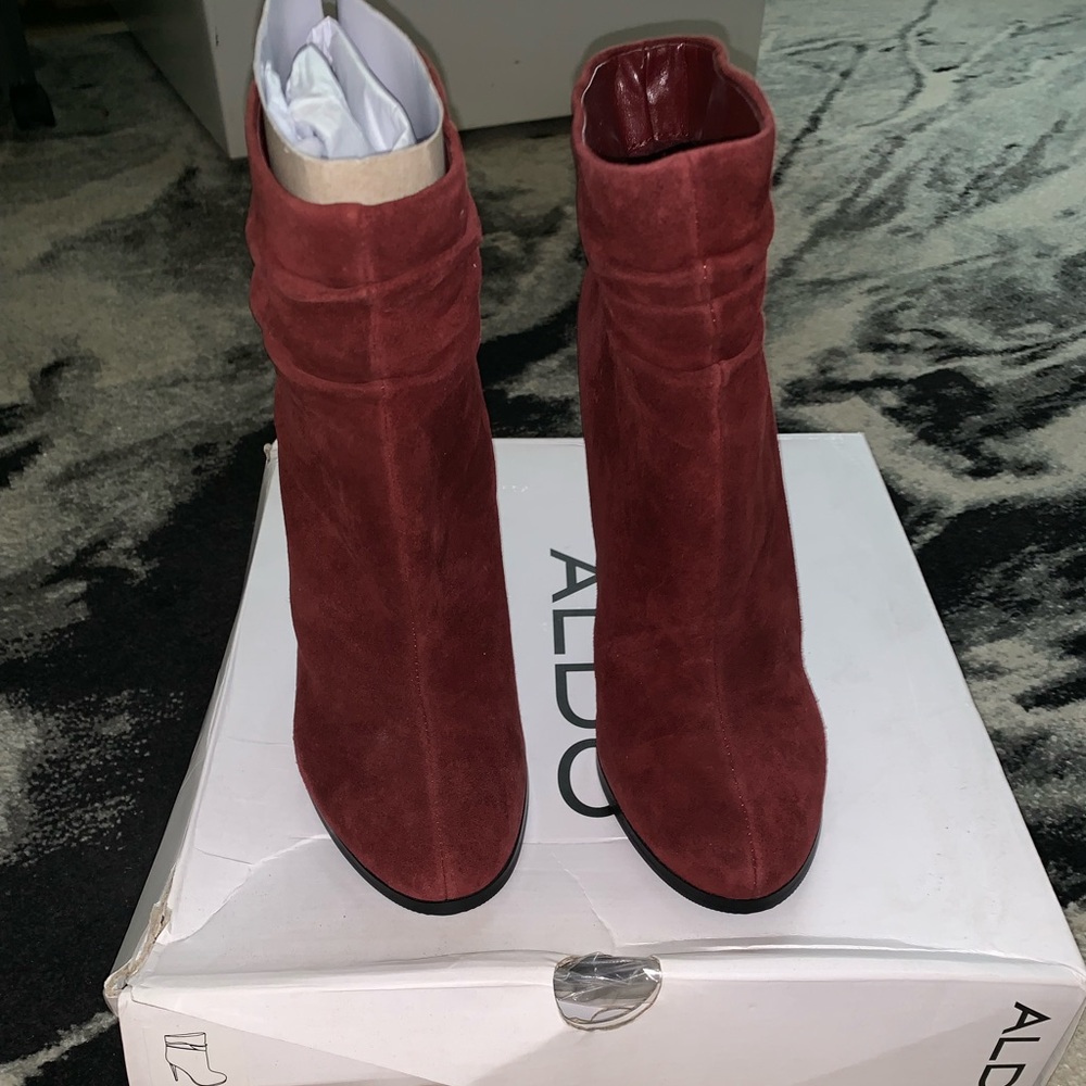 Burgundy wine heeled booties